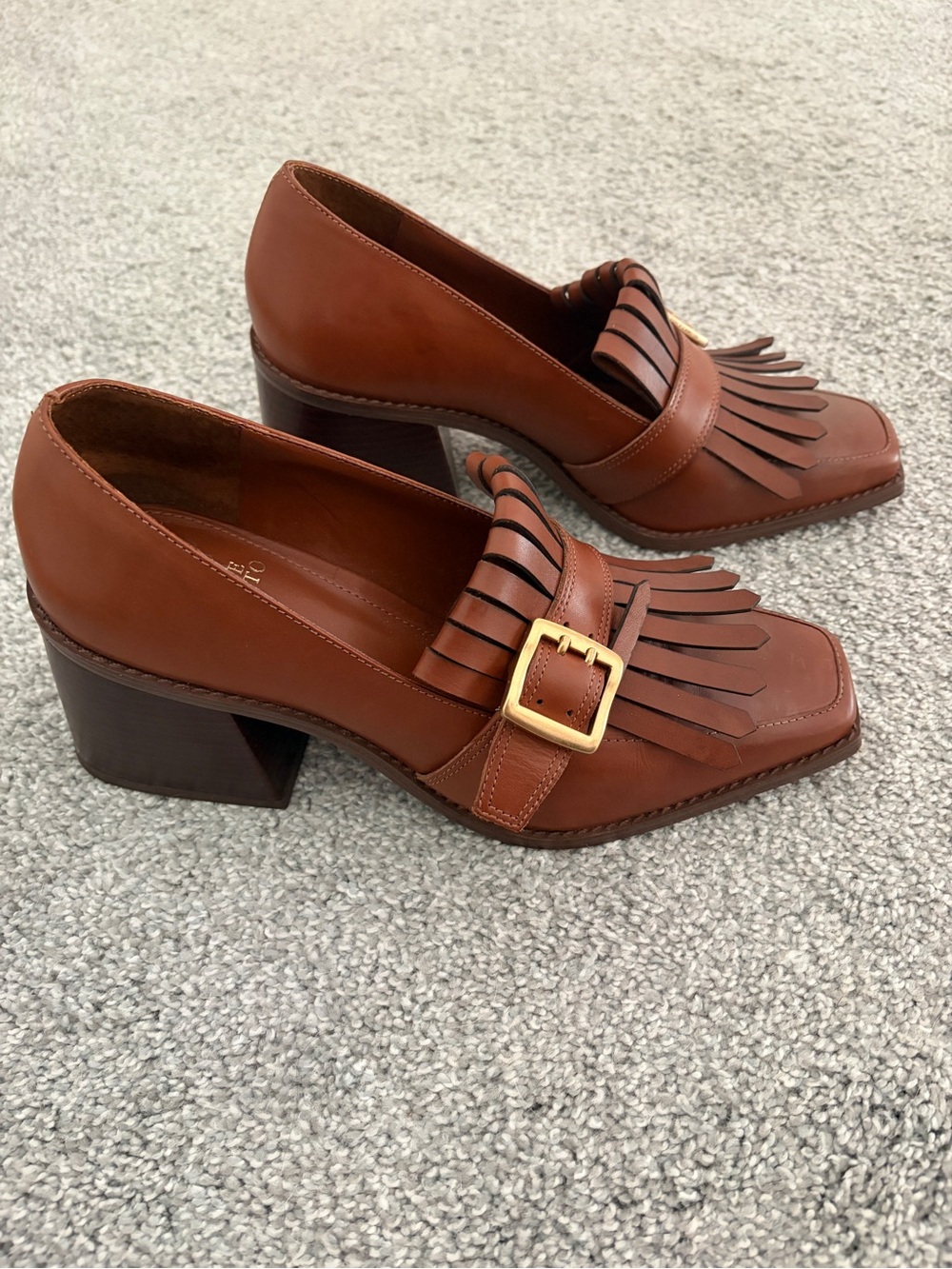 Vince Camuto Sedna Kiltie Block-Heeled Loafer with Fringe and Buckle Women’s 10 - Picture 3 of 7